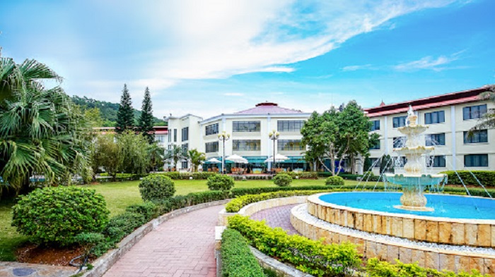 Đồ Sơn Resort thu hút khách du lịch với khuôn viên rộng rãi, thoáng mát cùng tầm nhìn hướng ra biển
