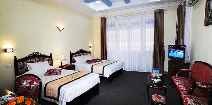 Khách sạn Đồ Sơn Villas có quy mô hơn 26 phòng nghỉ được trang bị đầy đủ tiện nghi cùng không gian thoáng đãng, ấm áp