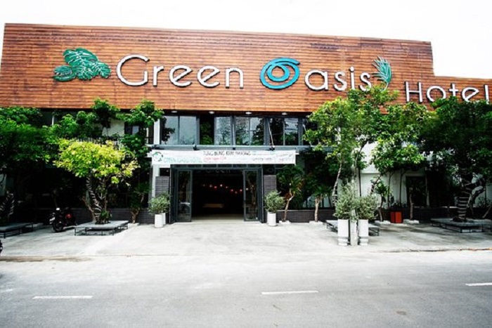 Điểm vượt trội của khách sạn Green Oasis là vị trí cực kỳ thuận tiện cho việc di chuyển, tham quan