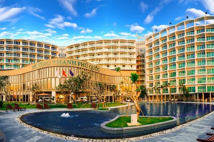 Khách sạn Mường Thanh Phú Quốc được thiết kế theo phong cách hiện đại mang đậm nét riêng biệt của kiến trúc miền nhiệt đới