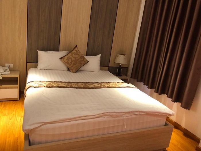 Phòng ở khách sạn Phi Long vô cùng ấm cúng, tạo cảm giác dễ chịu, thoải mái