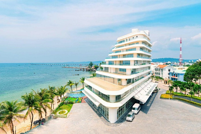 Seashells Phu Quoc Hotel & Spa là khách sạn 5 sao Phú Quốc gây ấn tượng với du khách bởi lối kiến trúc được xây dựng theo cấu trúc hình bậc thang độc đáo