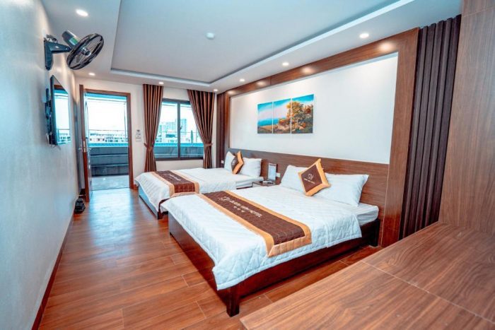 Phòng nghỉ tại khách sạn Quang Vinh rộng rãi và rất thoáng mát