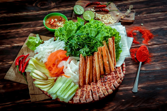 Nem nướng Nha Trang - món ăn mang tầm thương hiệu